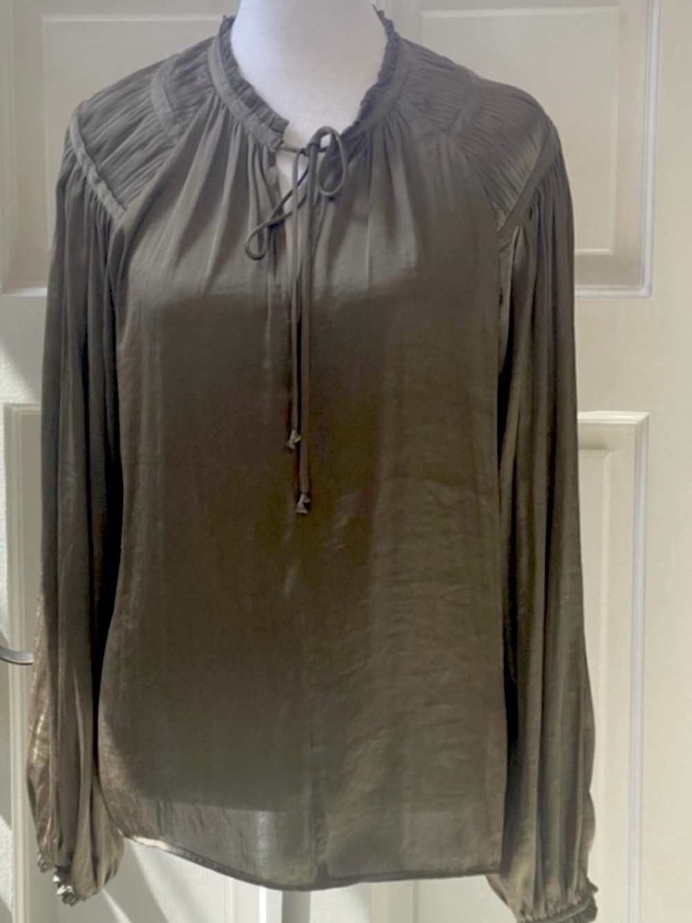 Catherine Malandrino Women’s Green V-Neck Tie Peasant Blouse S - Picture 2 of 11